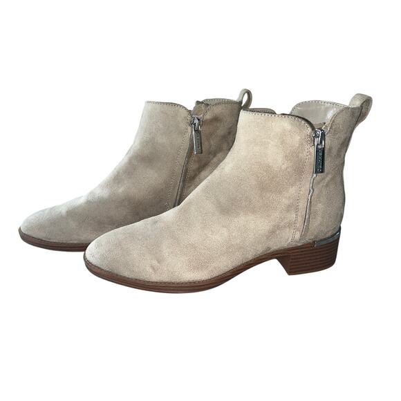 Calvin Klein Womens Deniece 3 Zipper Almond Toe Ankle Boots Shoes Size 9 M - Picture 1 of 8